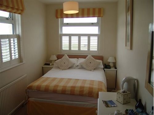 Hotel The Cliff House New Milton Exterior foto